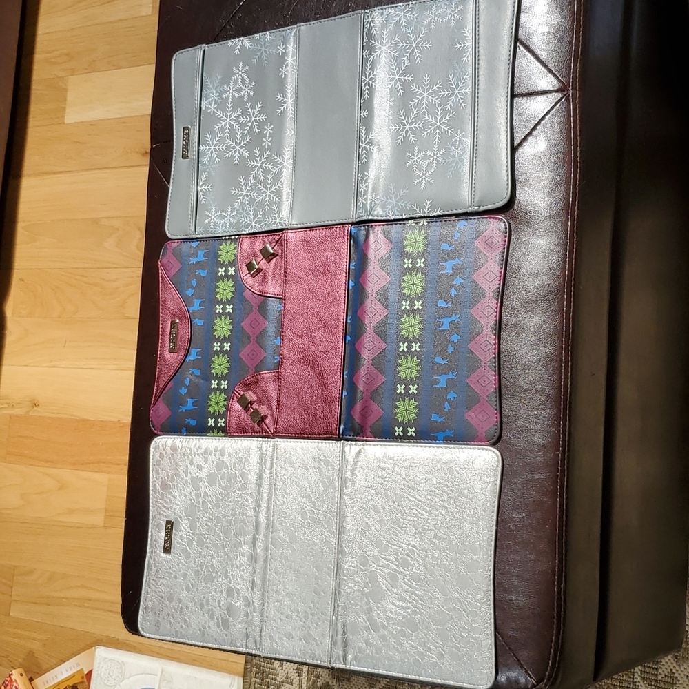 THIS IS SOLD! Miche Mini Trio--Silver, Burgundy w/Stud Detail, Gray Snowflake